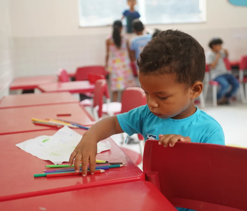 Educação e inclusão social: uma união necessária para quebrar o ciclo da pobreza